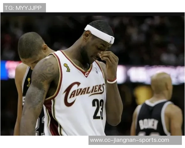 詹姆斯专注提升接球投篮能力预计无球打法将迎来生涯新高峰