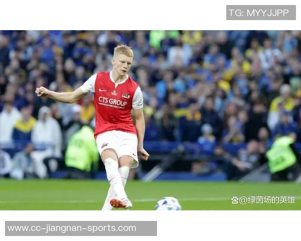 巴萨瞄准19岁荷兰中场新星斯米特本赛季表现出色出场26次打进2球