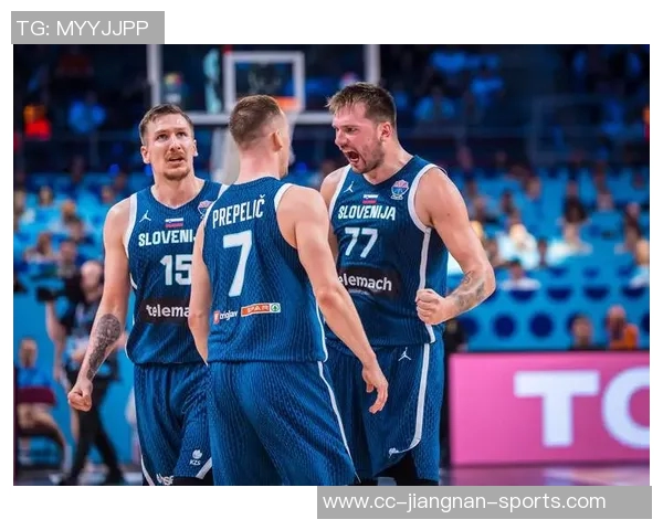 东契奇情绪失控频频抱怨裁判影响球队表现引发美媒强烈批评